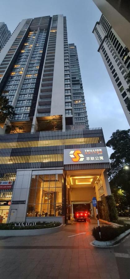 Trillion Suites By Slg Kuala Lumpur Ngoại thất bức ảnh